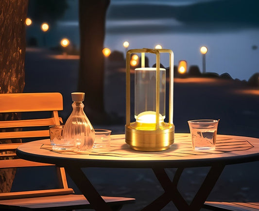 Lantern Bordlampe – Svart & Gull | Oppladbar LED-lampe med Touch