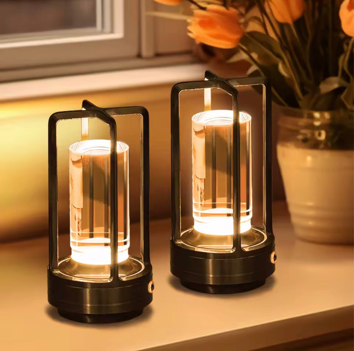 Lantern Bordlampe – Svart & Gull | Oppladbar LED-lampe med Touch